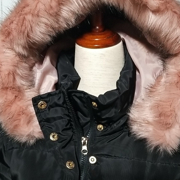 Black and Pink Hooded Puffer Coat - Picture 7 of 10